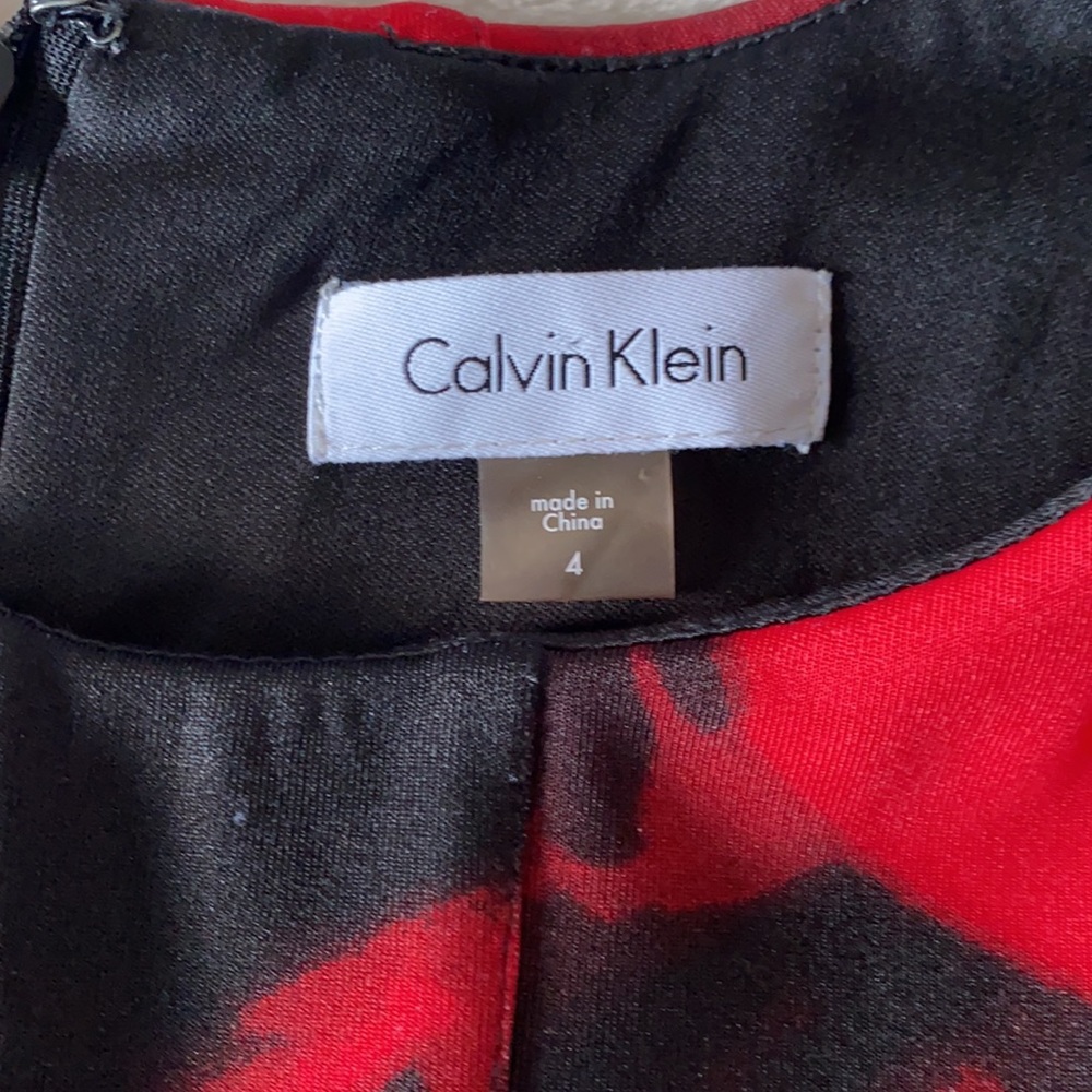 Calvin Klein - Picture 2 of 5